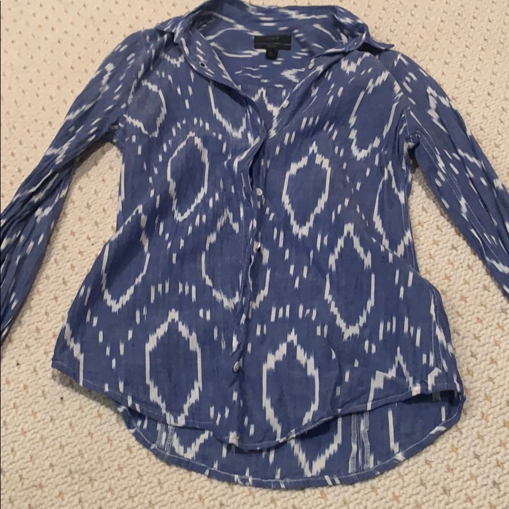 Dress shirt with blue and white pattern